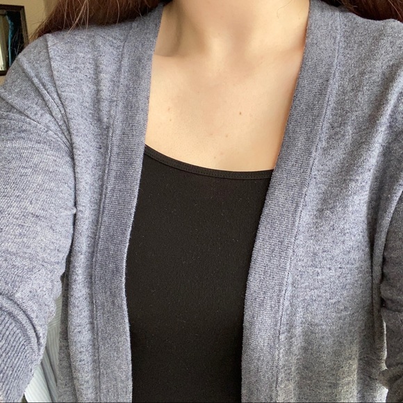 2 for 25 💗 Blue GAP Cardigan - Picture 4 of 4